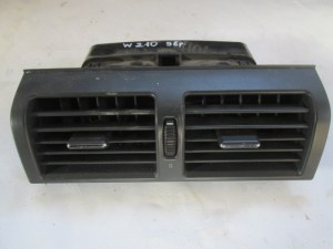 _________________5bbf1861e50ba